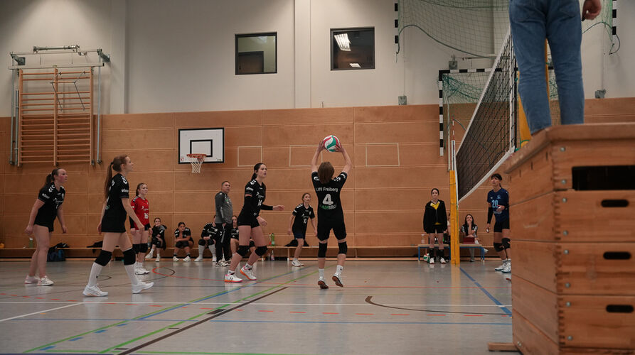 Damen 3 mit ersten Sieg